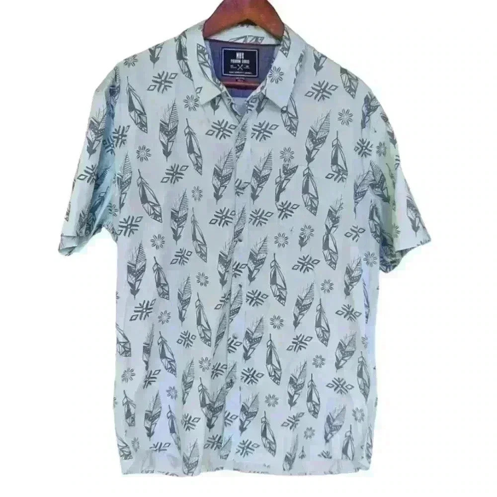 NWOT MBX Tribal/Feather Short Sleeve Cotton Button-Down Shirt
